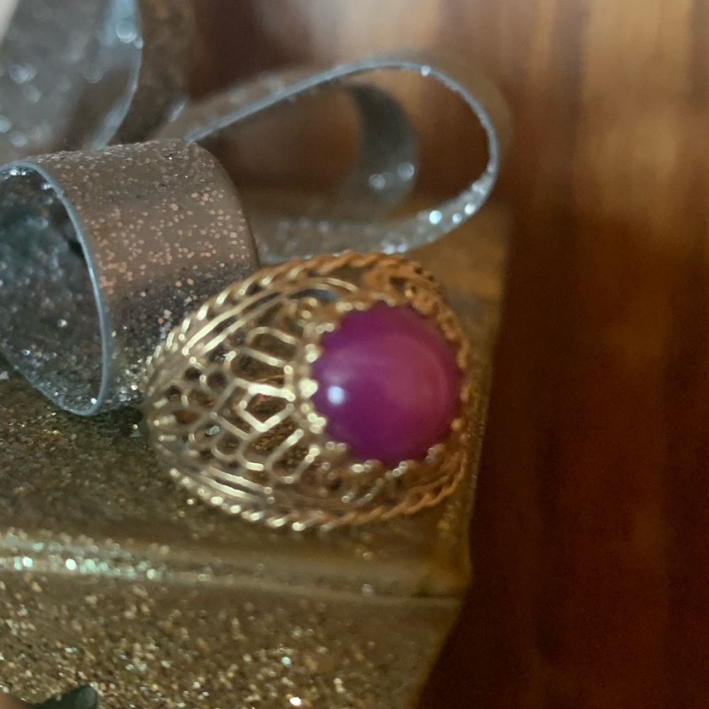 14k VINTAGE RUBY STAR FILIGREE RING - Picture 4 of 9